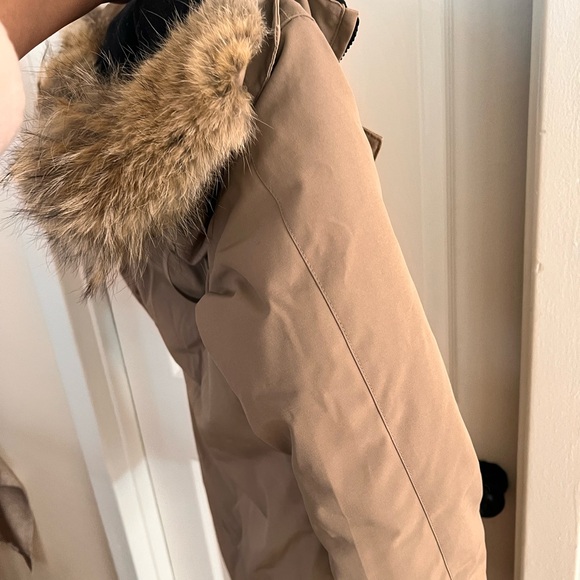 Canada Goose Victoria Parka in Tan - Picture 5 of 11